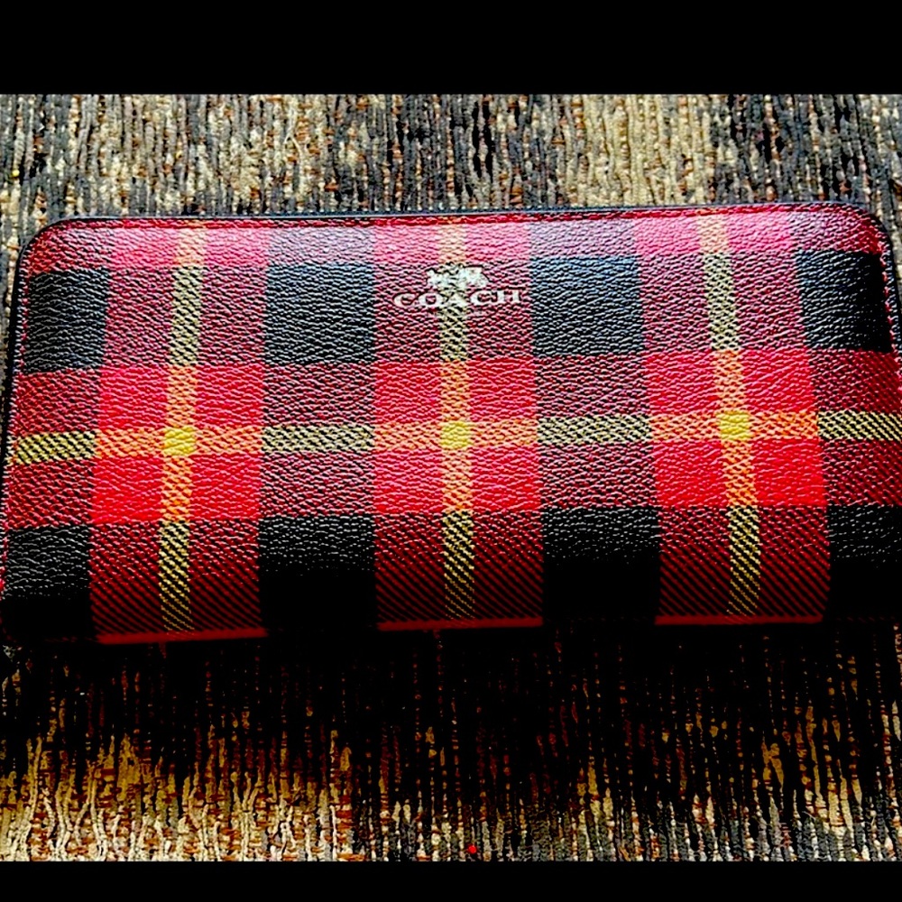 Coach Zip Wallet